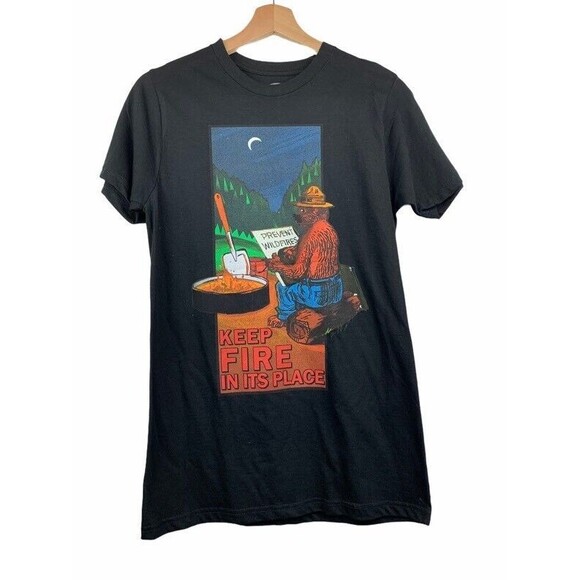 Keep Fire In Its Place Smokey Bear Mens Graphic T-Shirt Black Green Crew S New - Picture 1 of 6